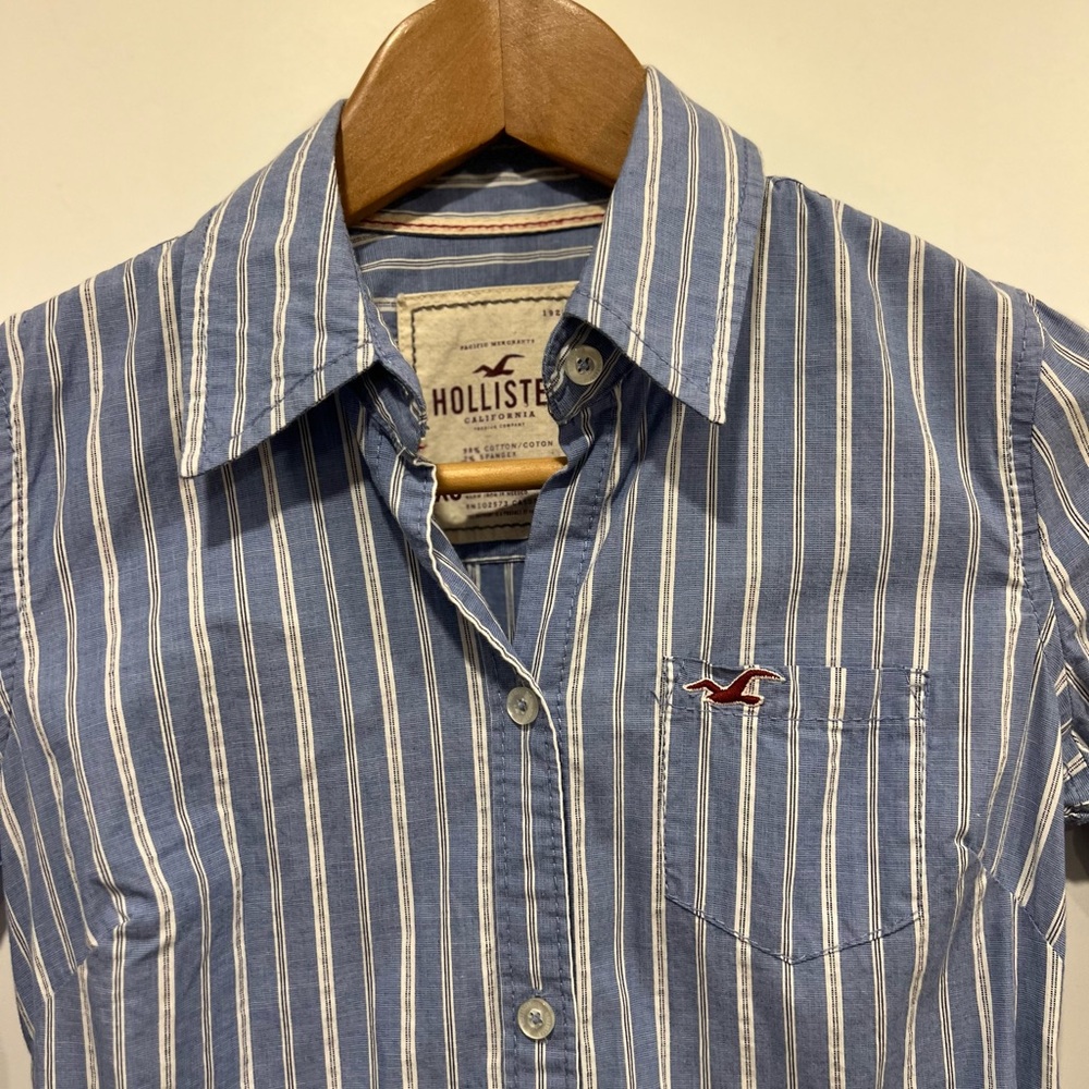 Hollister Blue and White Striped Shirt - Picture 2 of 15